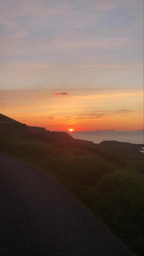 Cuas A' Gamhna Bed & Breakfast Valentia Island Bagian luar foto