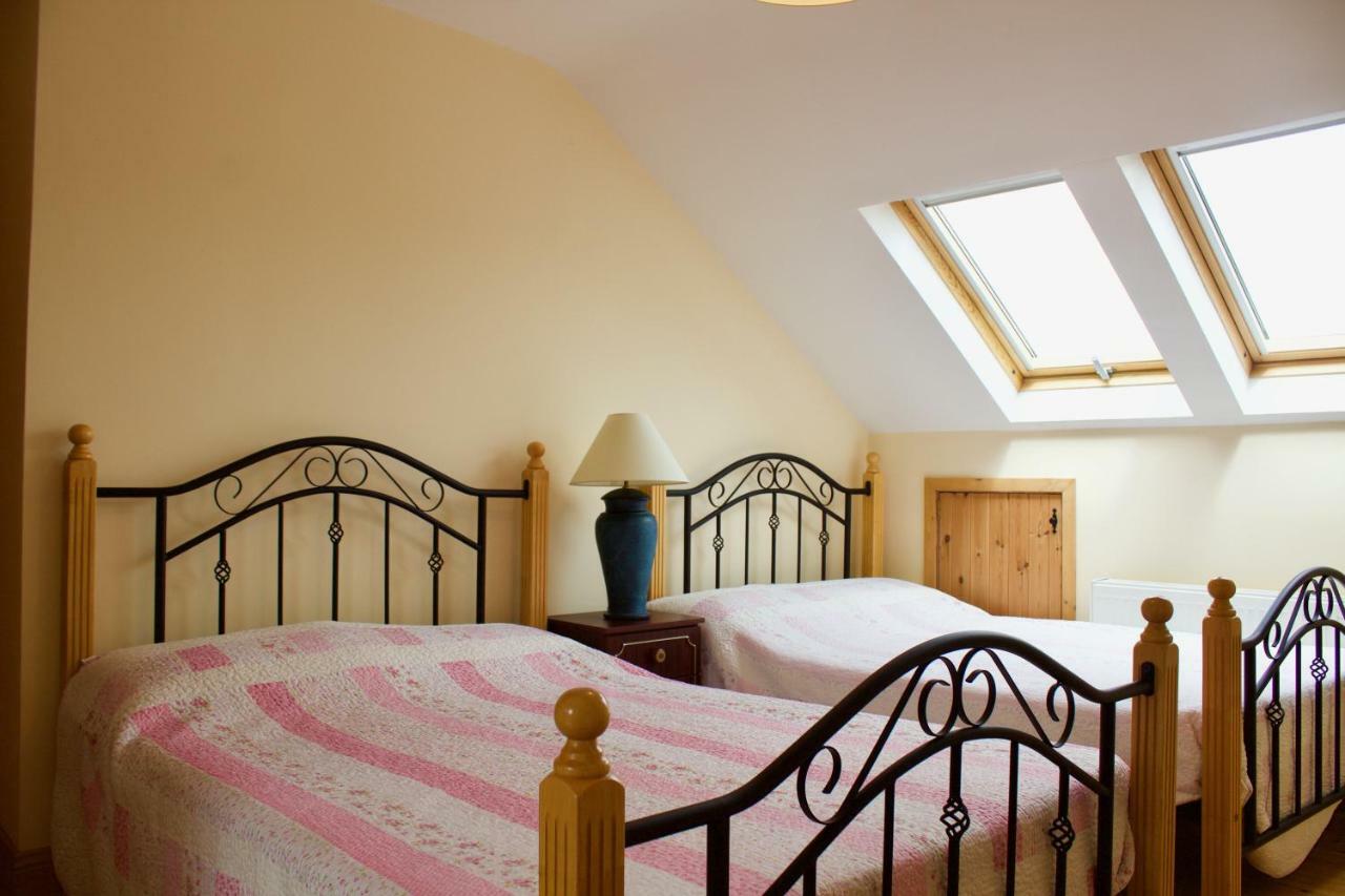 Cuas A' Gamhna Bed & Breakfast Clynacartan Bagian luar foto